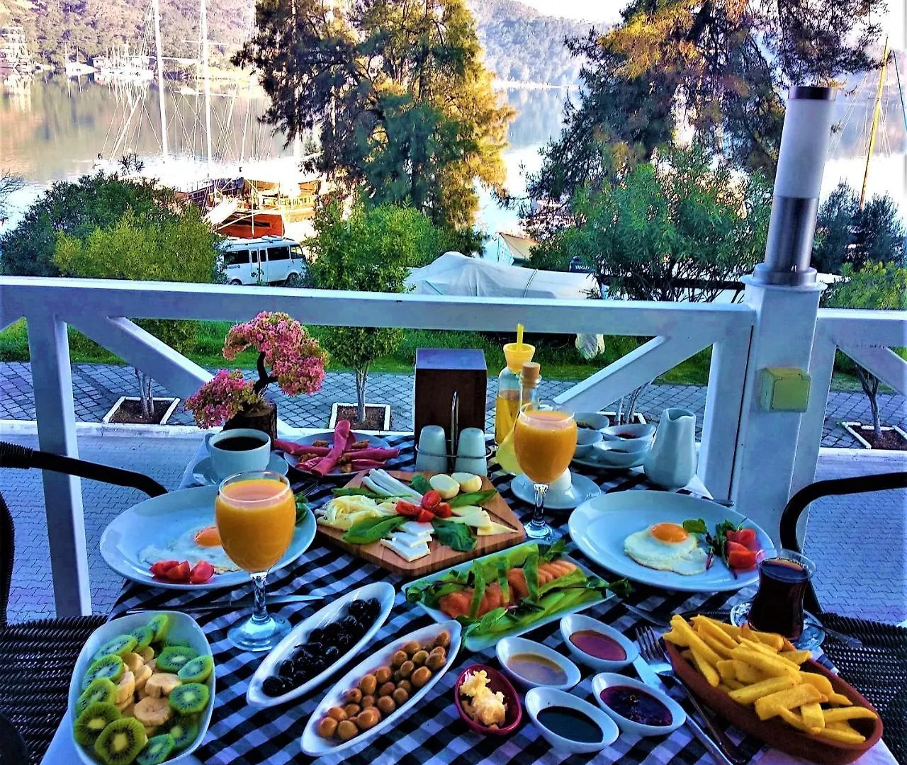 Levent Hotel Fethiye